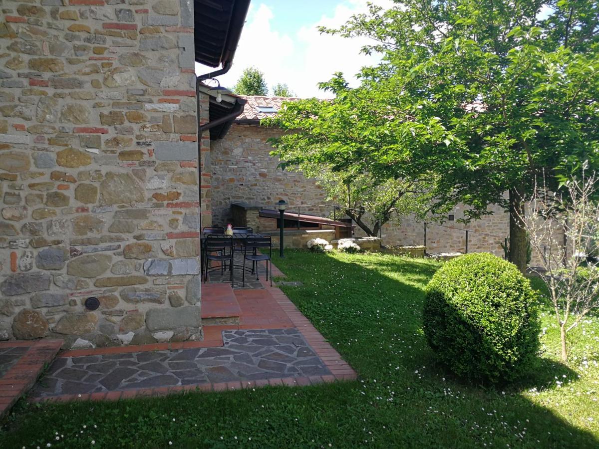 Residence il Poggiolino Montecarelli Esterno foto